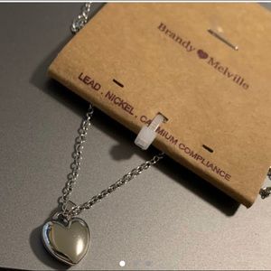 BNWT Silver Brandy Melville puffed heart necklace